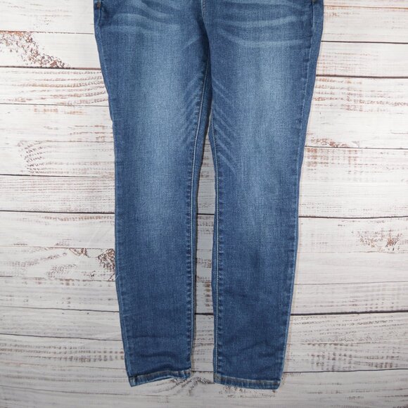 Judy Blue Womens Size 15/32 Skinny Fit Medium Wash Denim Jeans JB82106MD GUC - Picture 3 of 13
